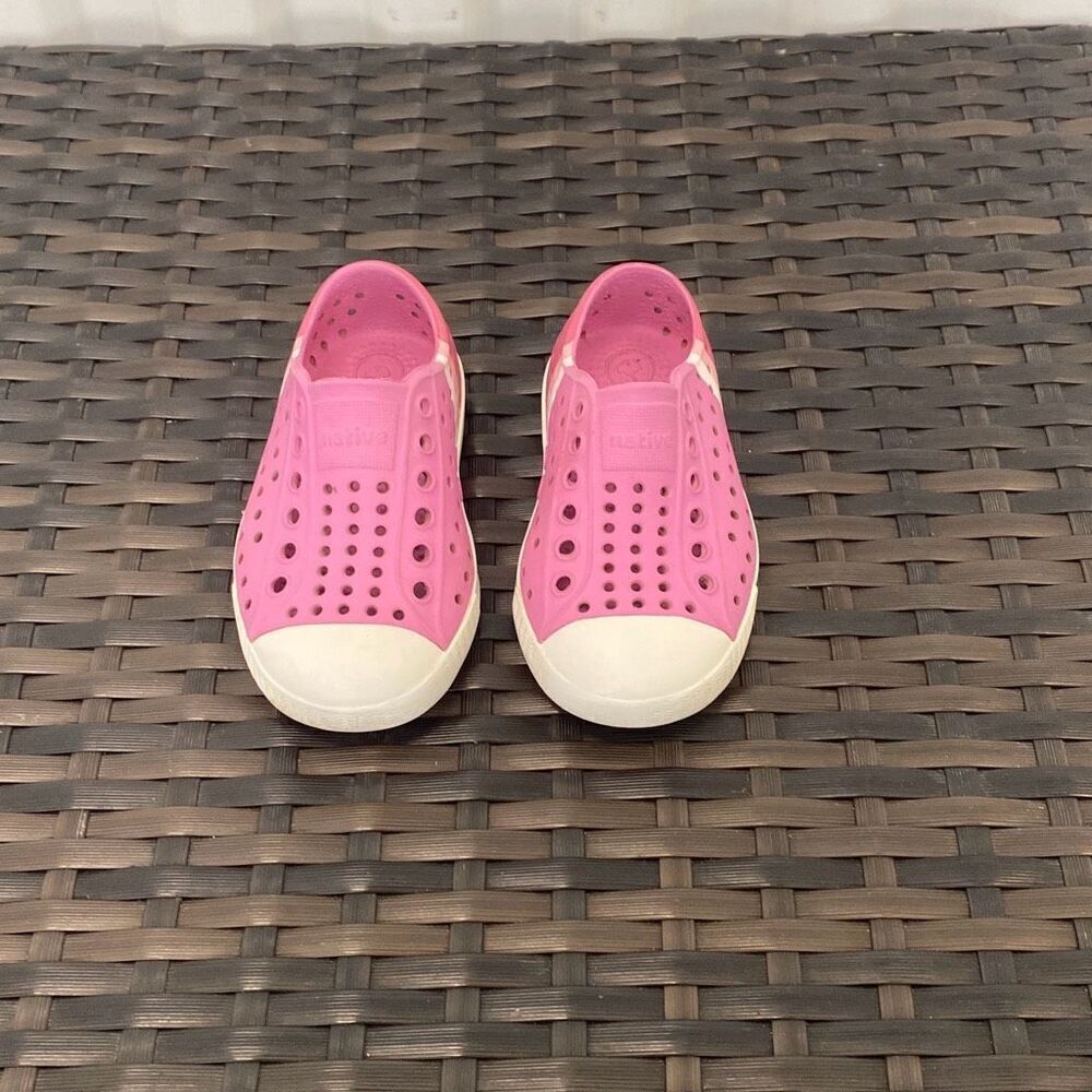 Native Jeffersons shoes kids size 6
